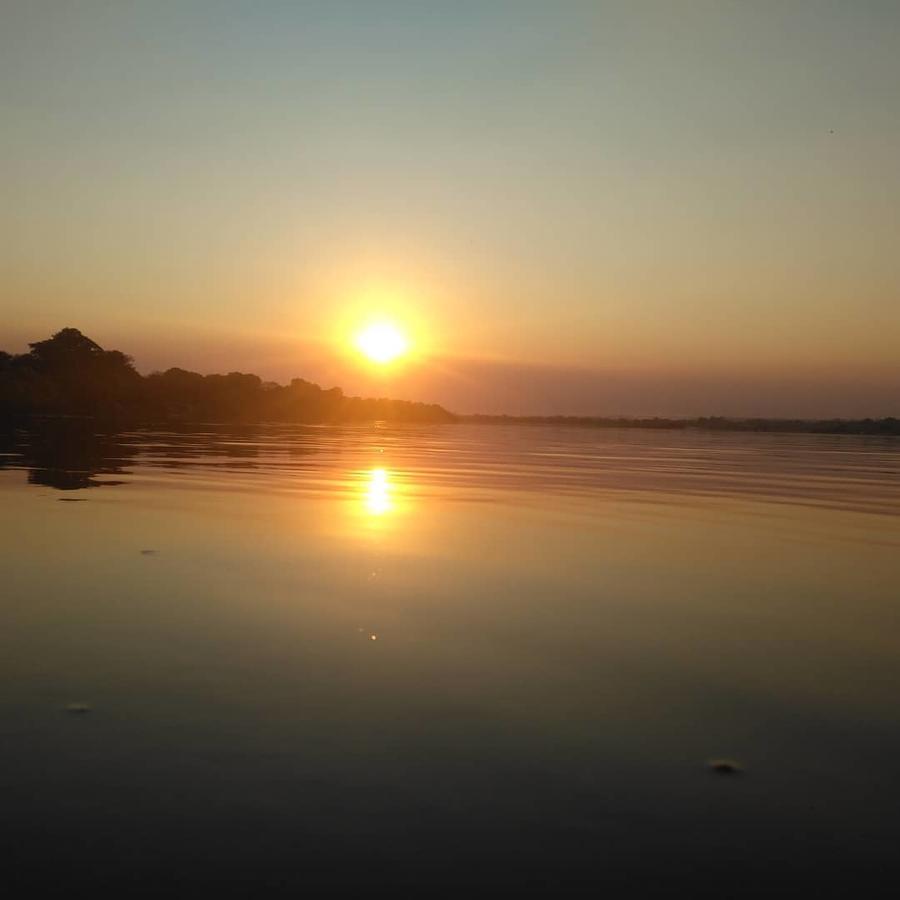 Caprivi Houseboat Safari Lodge カティマ・ムリロ エクステリア 写真