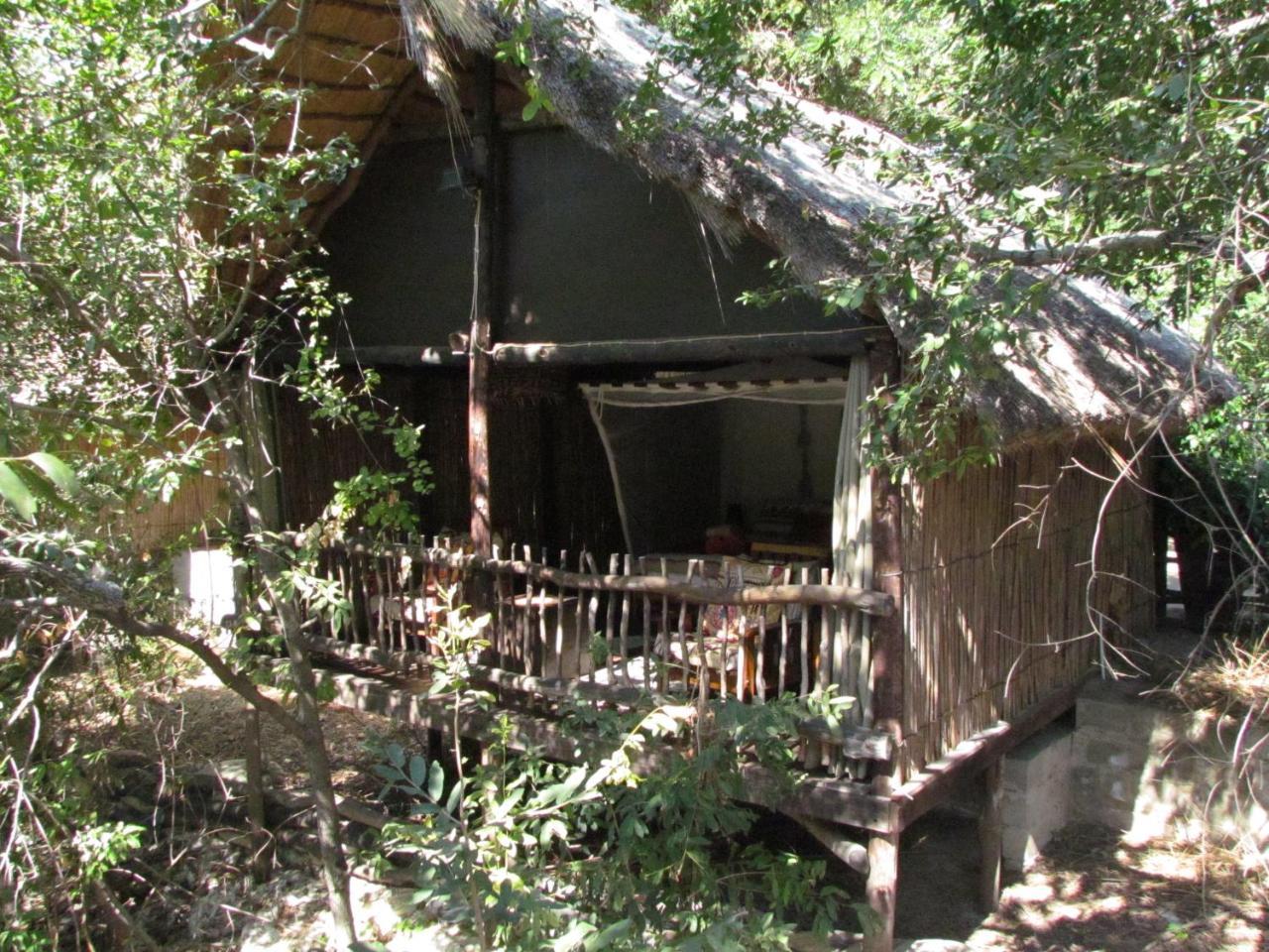Caprivi Houseboat Safari Lodge カティマ・ムリロ エクステリア 写真